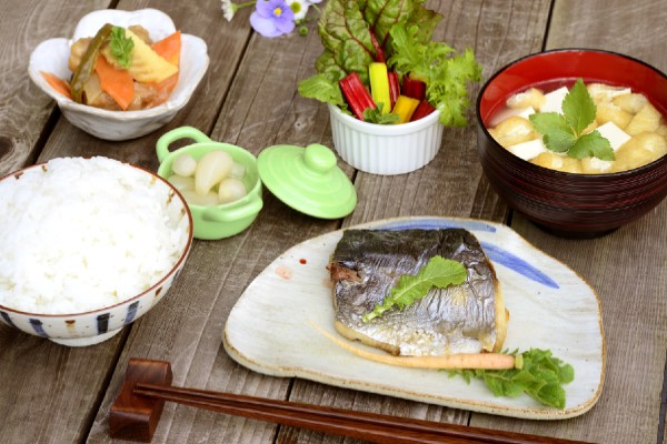 栄養バランスの取れた食事