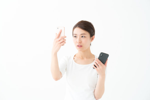 スマートフォン・比較・女性