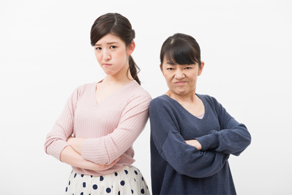 嫁と姑の確執イメージ